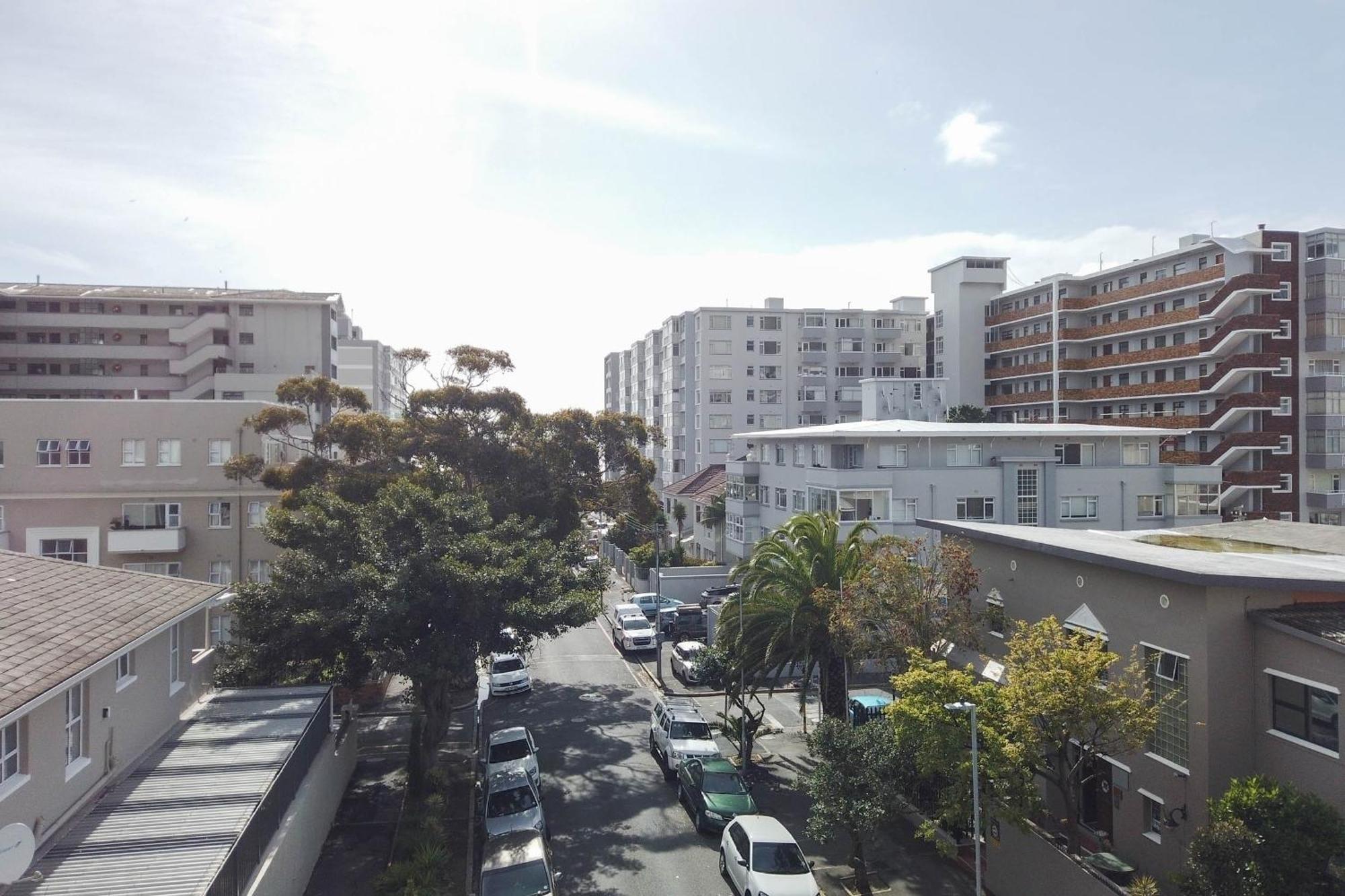 Spring Tide Inn Cape Town Bagian luar foto