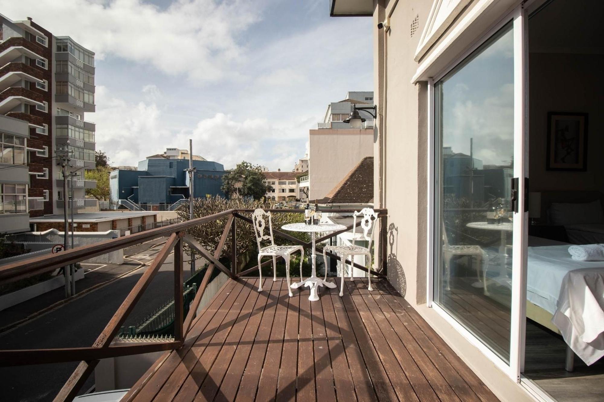Spring Tide Inn Cape Town Bagian luar foto