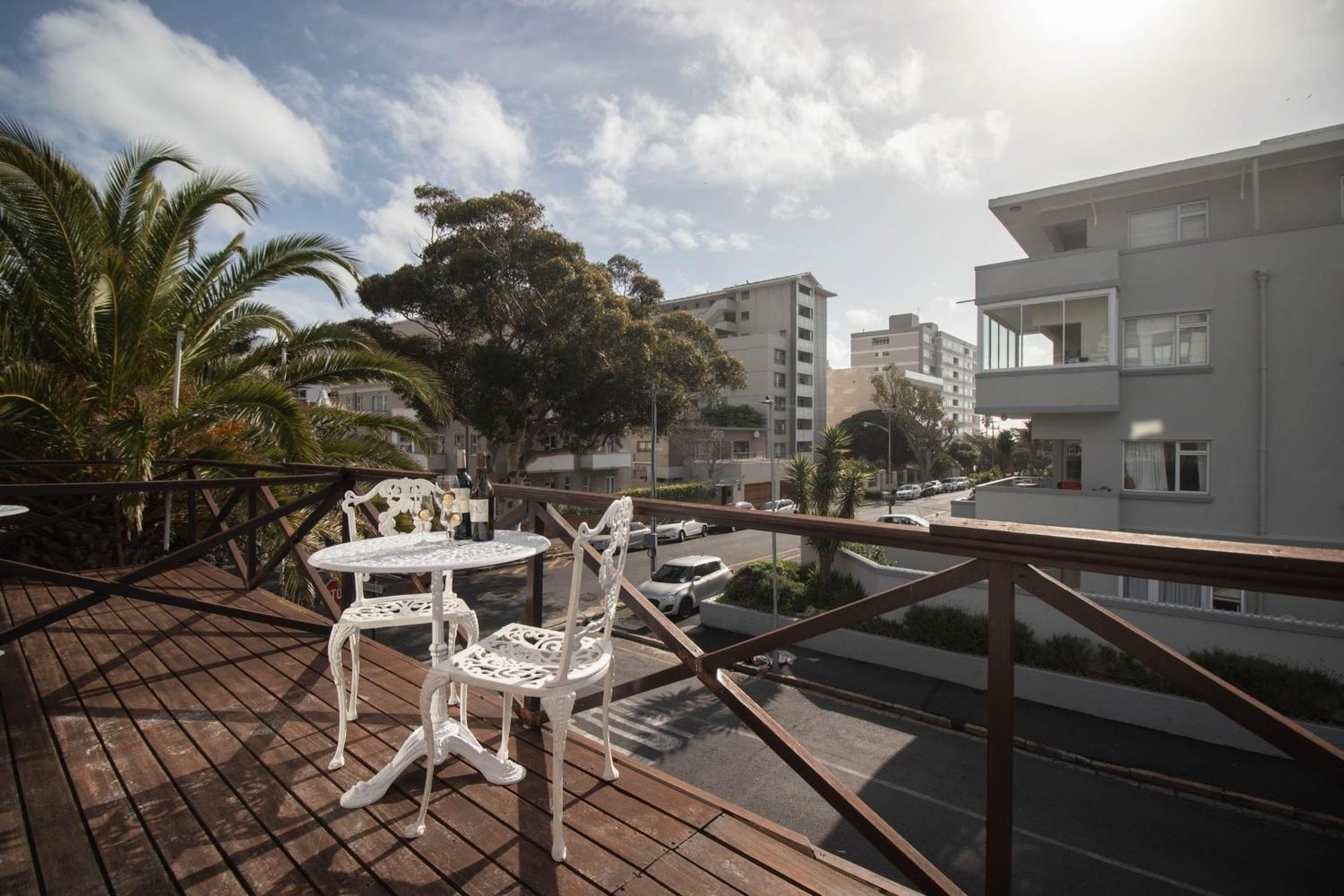 Spring Tide Inn Cape Town Bagian luar foto