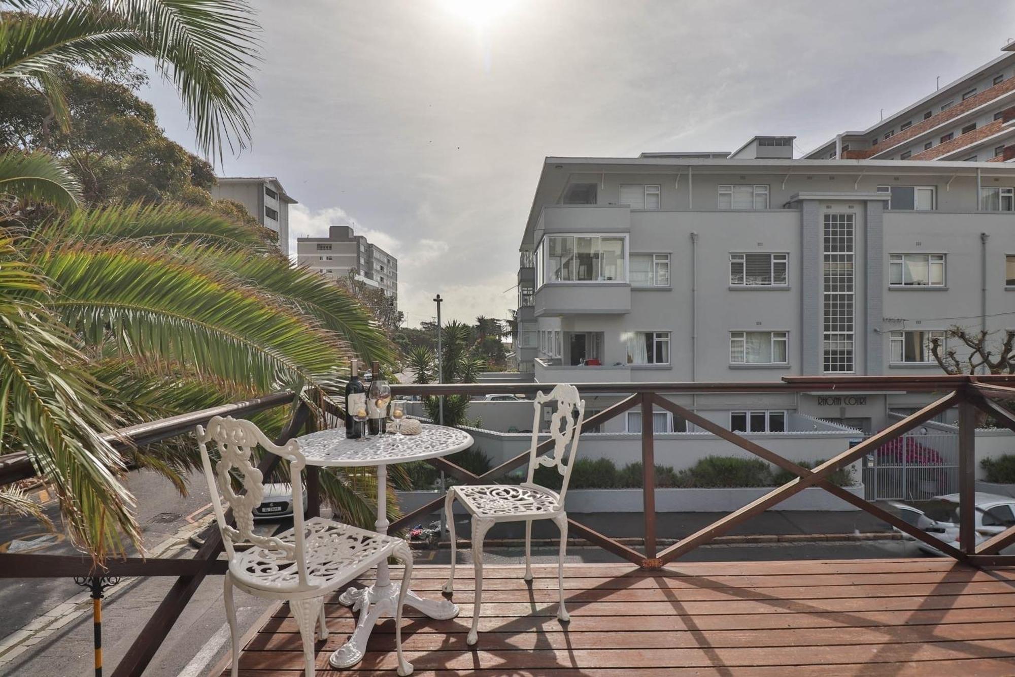 Spring Tide Inn Cape Town Bagian luar foto