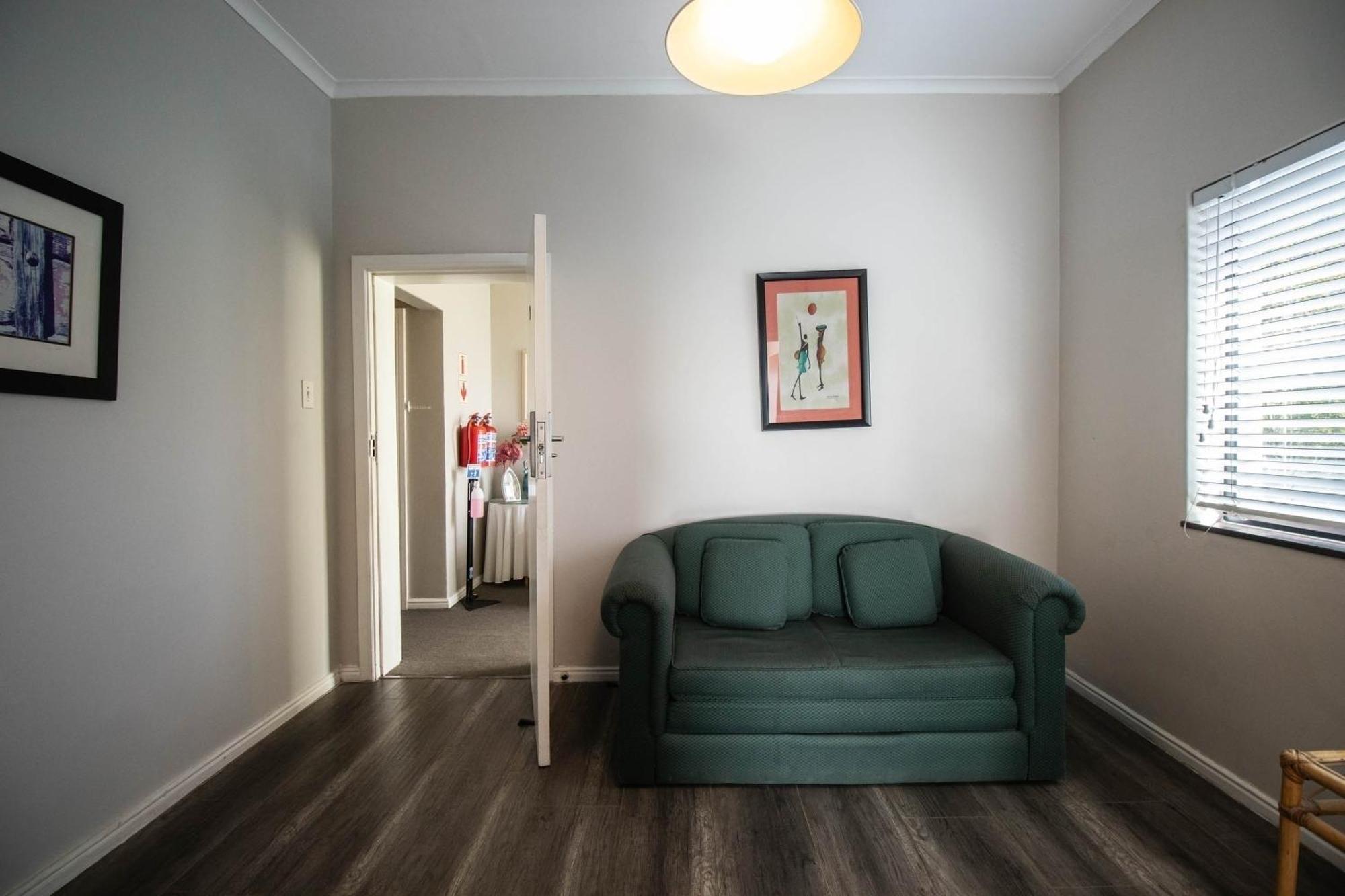 Spring Tide Inn Cape Town Bagian luar foto
