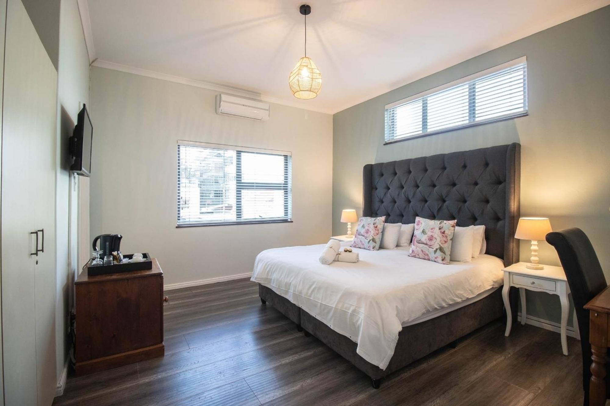Spring Tide Inn Cape Town Bagian luar foto