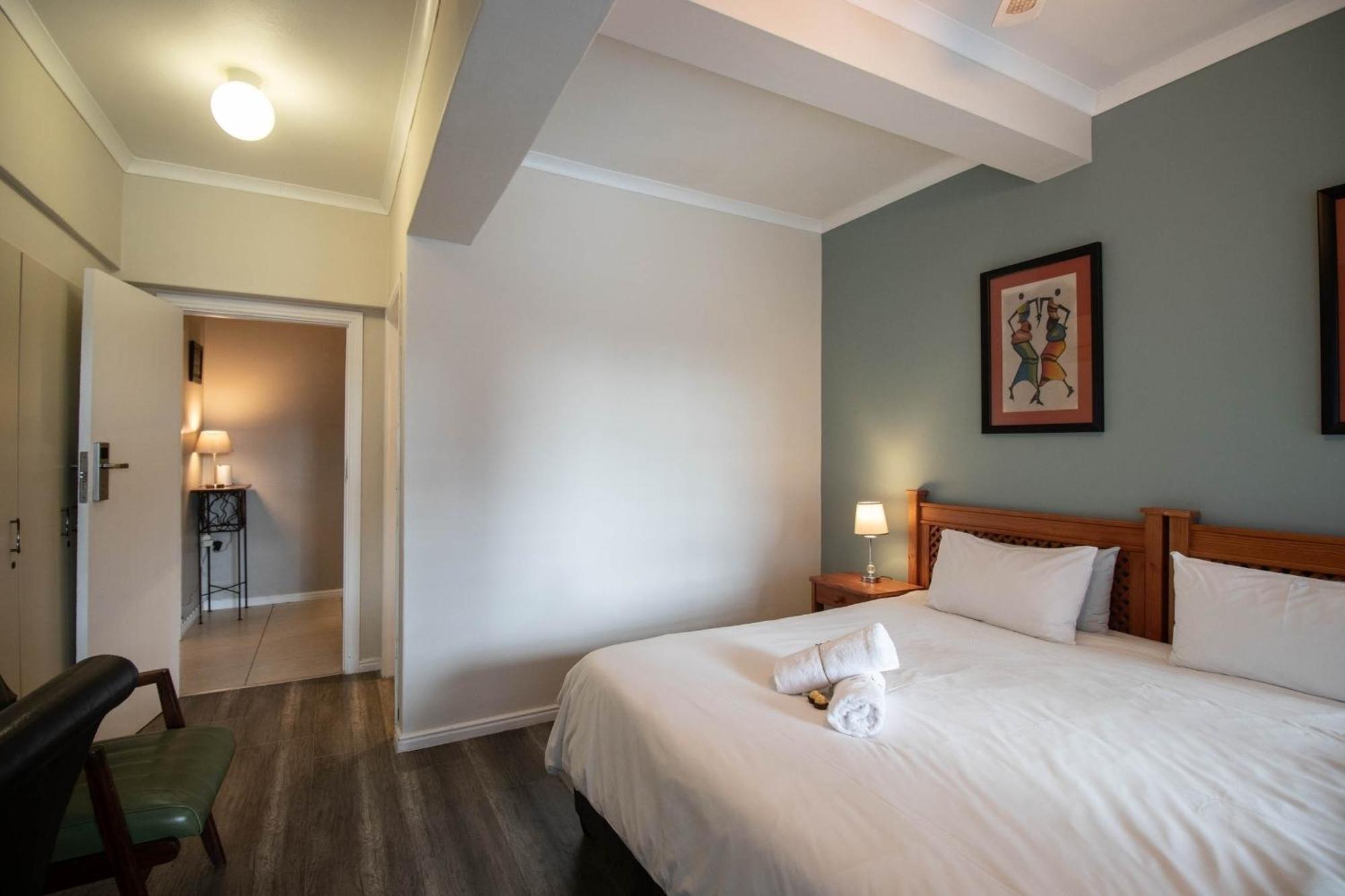 Spring Tide Inn Cape Town Bagian luar foto